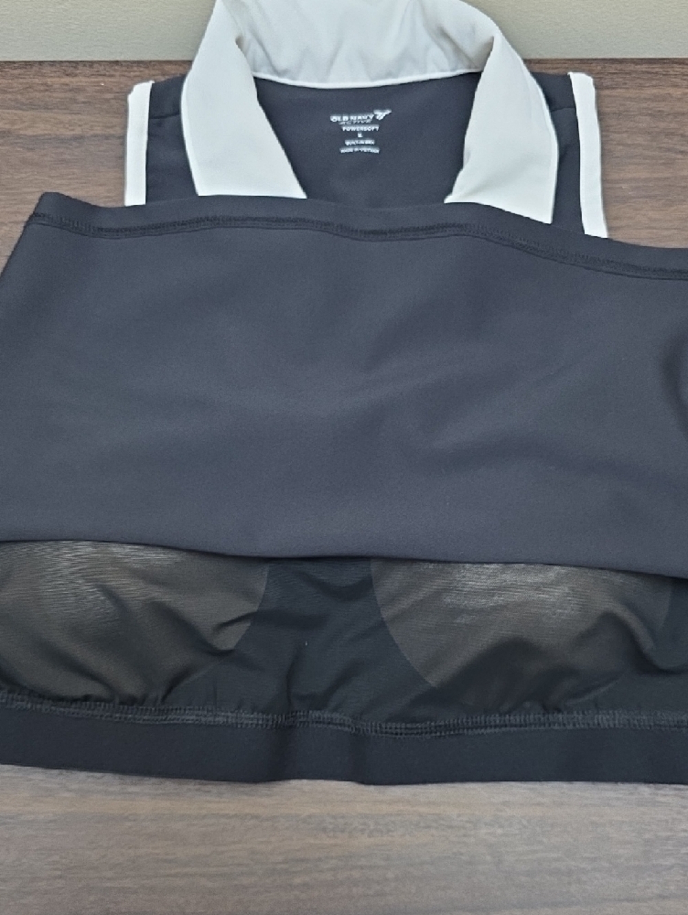 Old Navy Active Cropped Black & White Collared Top | Sporty Chic - Picture 5 of 6